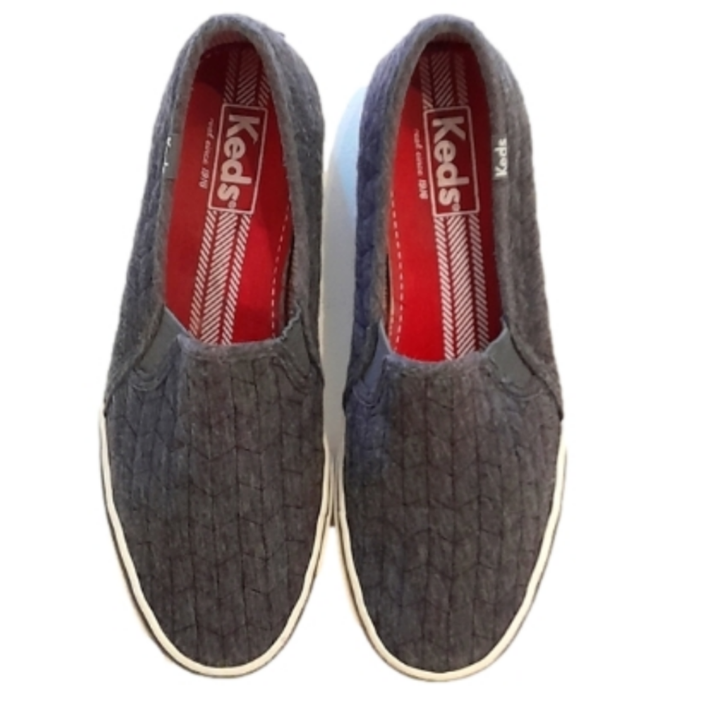 KEDS Slip Ons Charcoal Grey quilted fabric shoes Sz 7  EUC